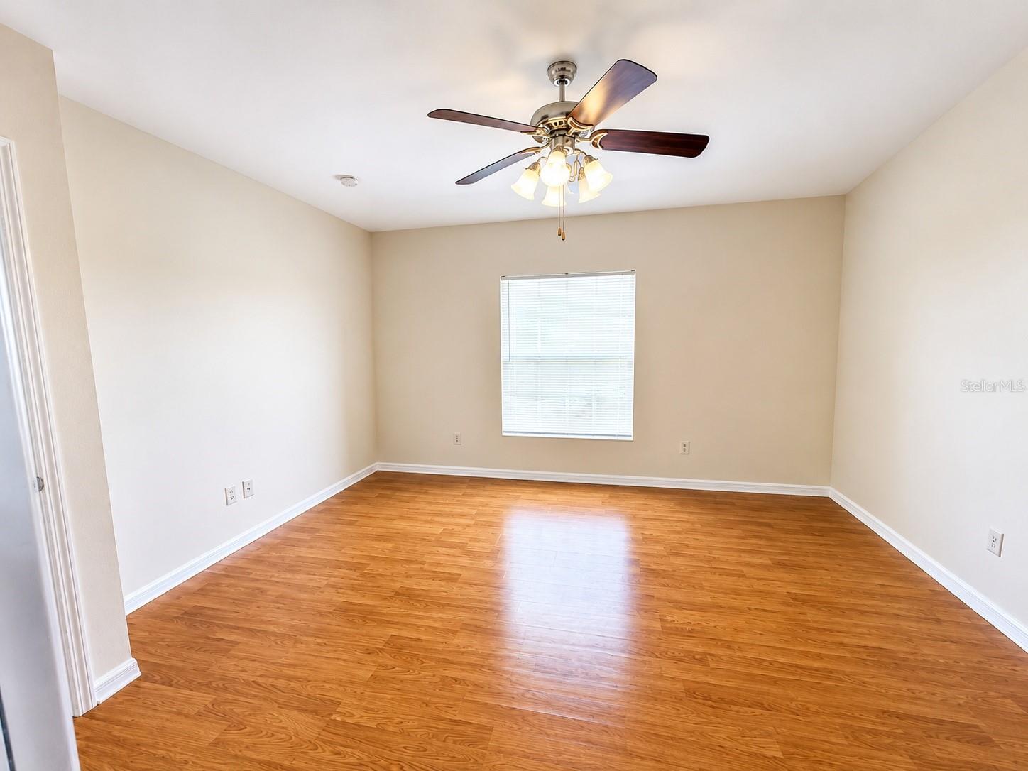 Image 6 of 9 For 8721 157th Street