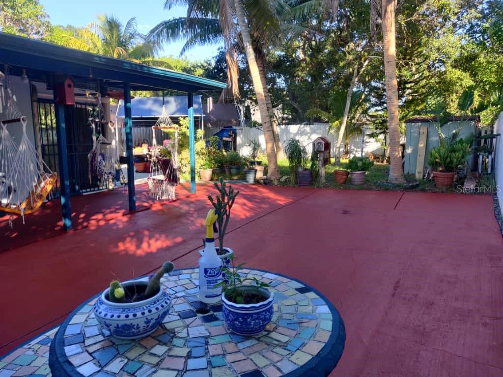 Image 4 of 25 For 21348 40th Circle Court
