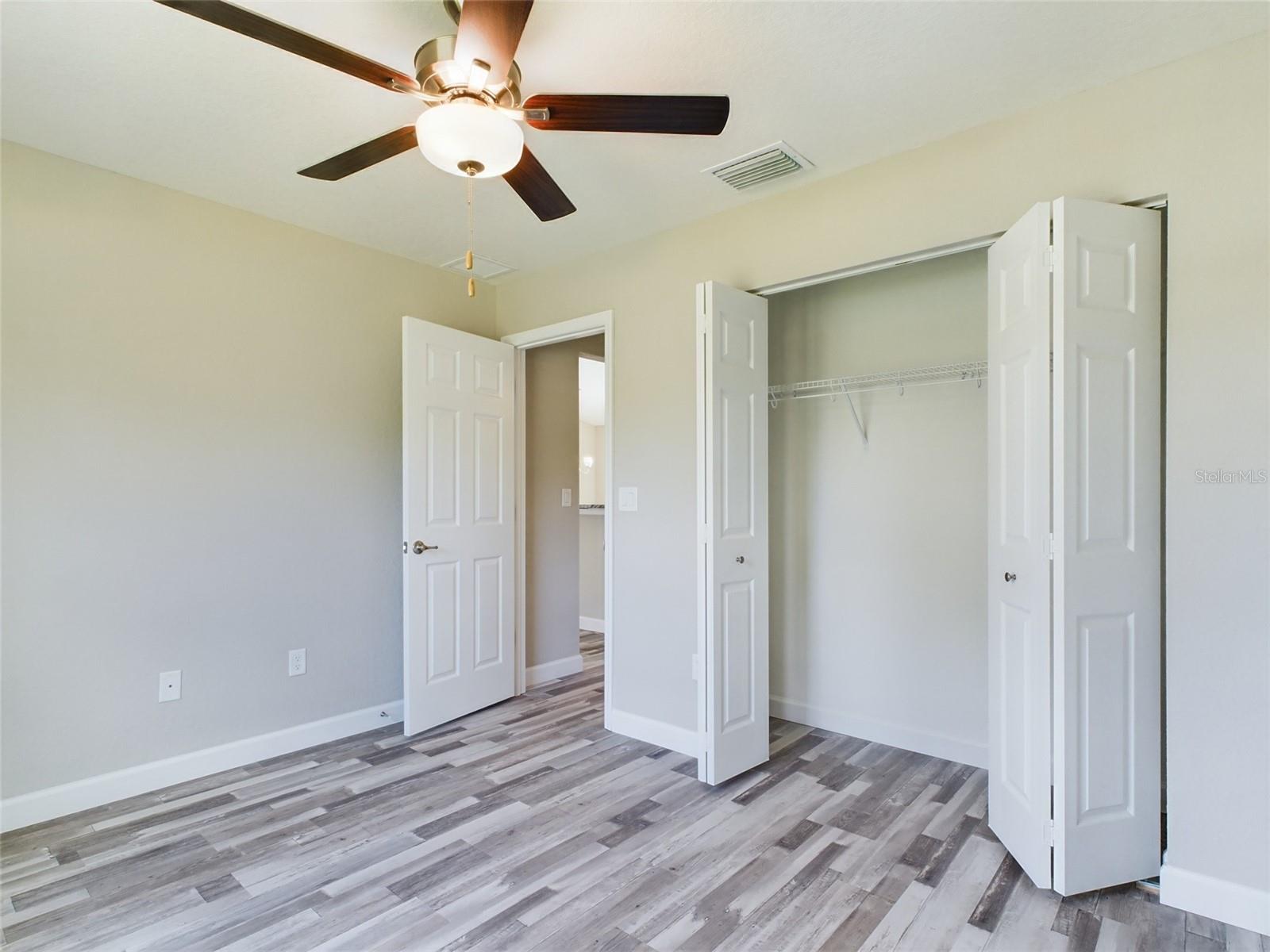 Image 17 of 25 For 13215 77th Avenue