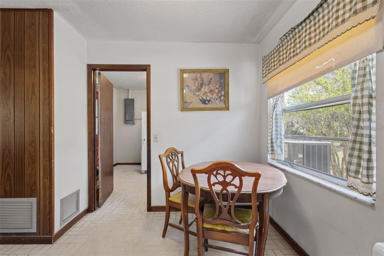 Image 9 of 42 For 229 93rd Lane