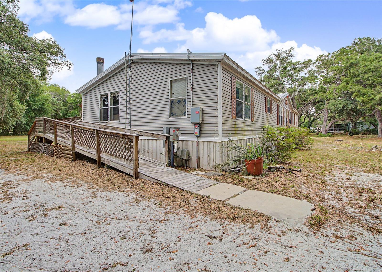 Image 13 of 67 For 8186 Windsong Street