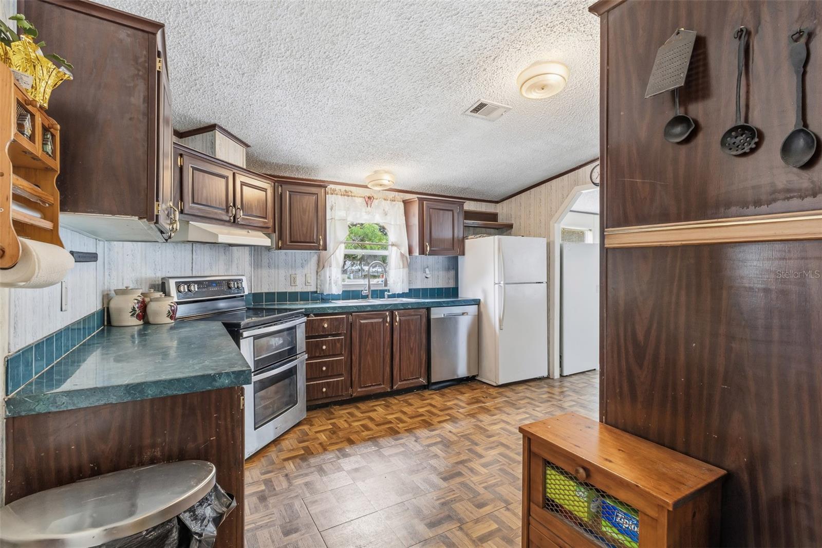 Image 29 of 67 For 8186 Windsong Street