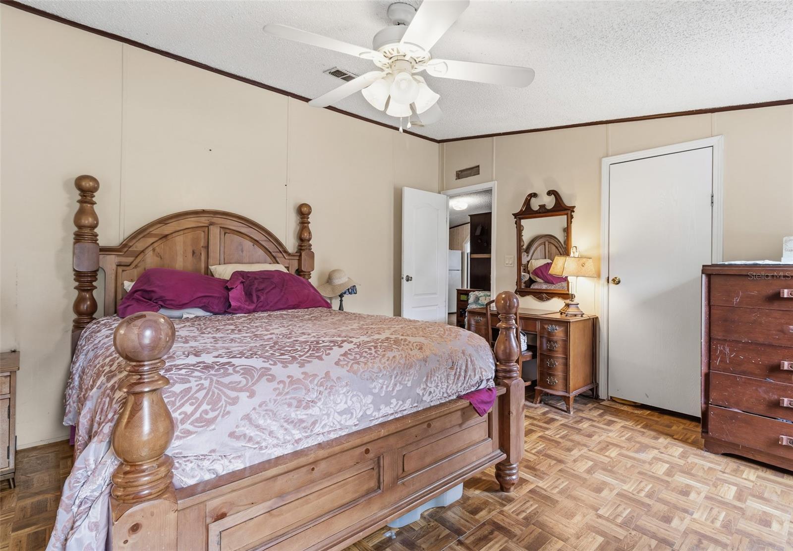 Image 32 of 67 For 8186 Windsong Street