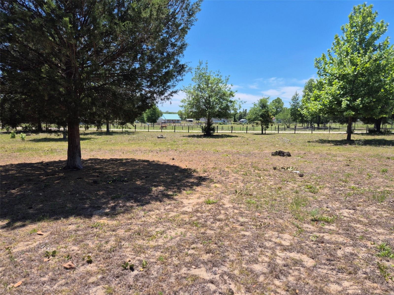 Image 18 of 40 For 11651 73rd Lane