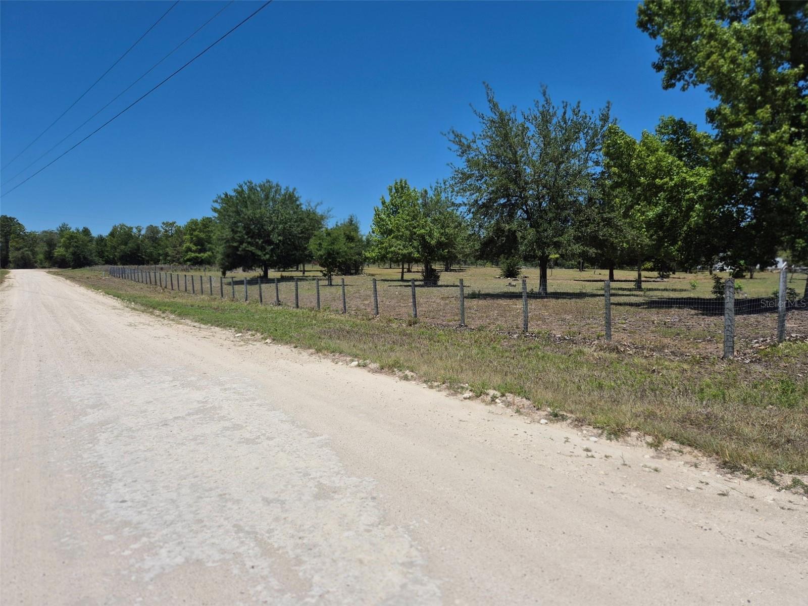 Image 23 of 40 For 11651 73rd Lane