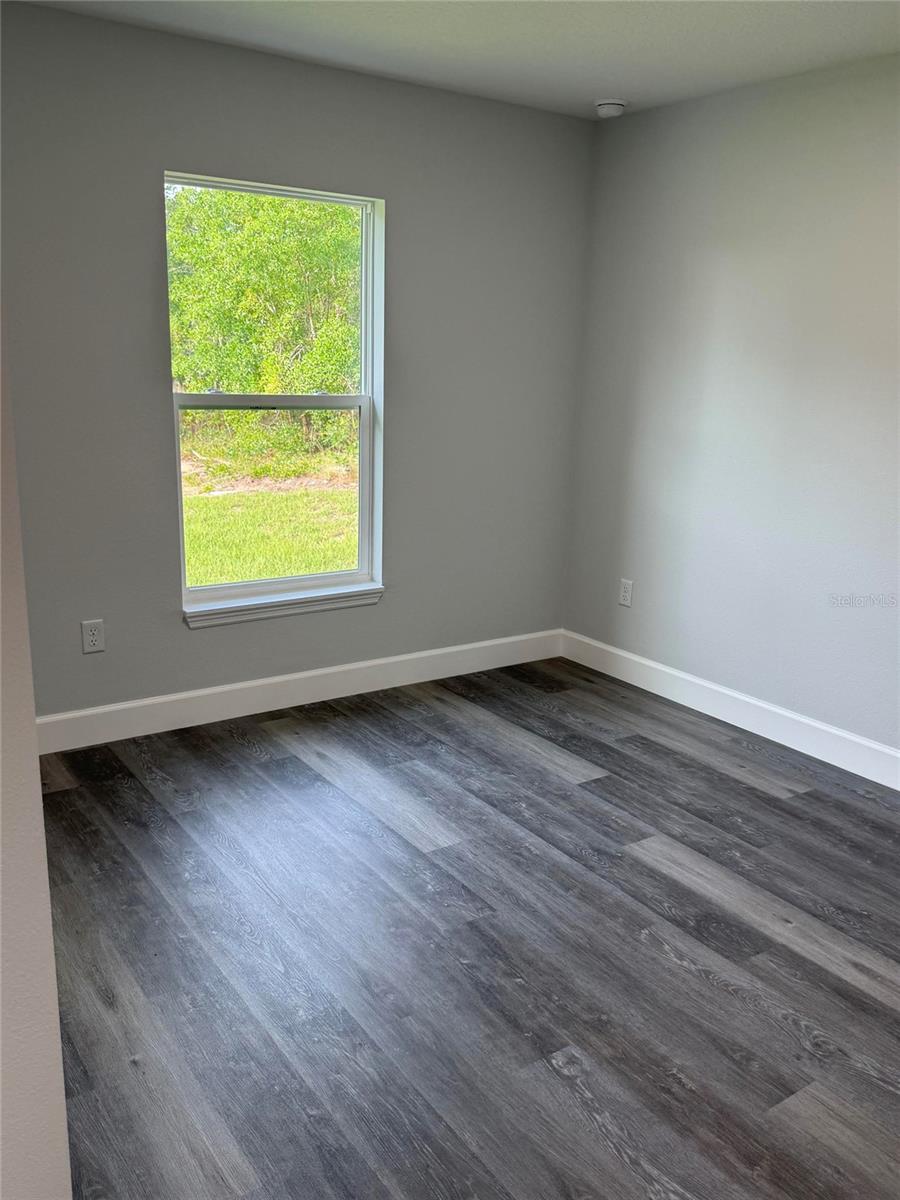 Image 6 of 11 For 15854 38 Place