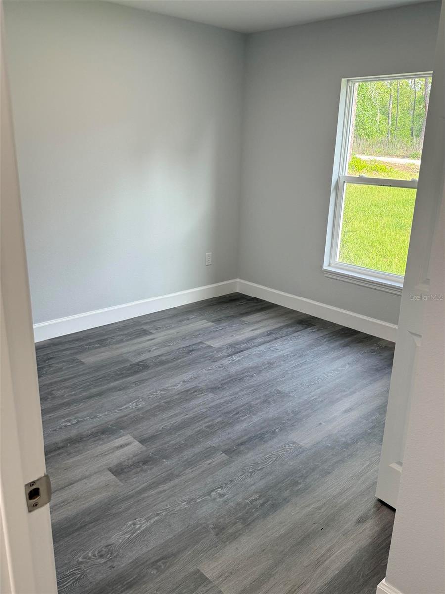 Image 8 of 11 For 15854 38 Place