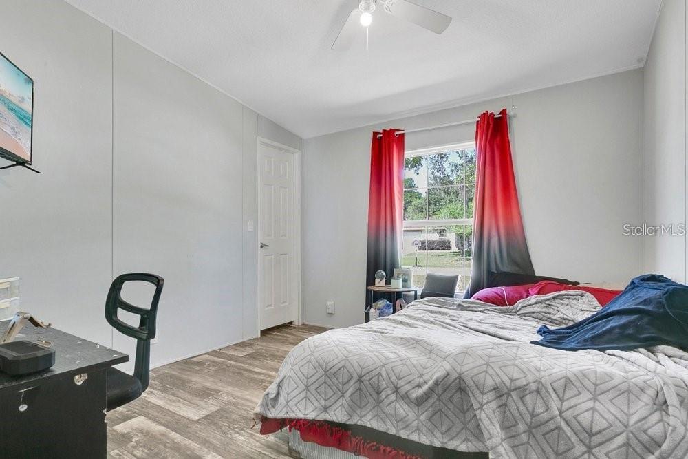 Image 11 of 23 For 10787 112th Avenue