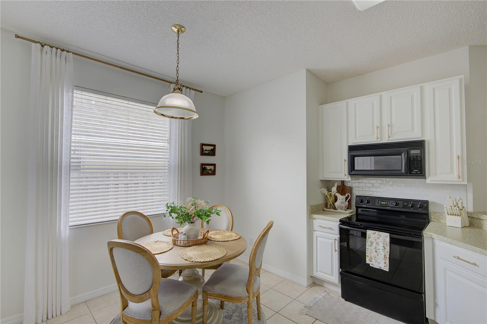 Image 14 of 56 For 963 Cherry Valley Way