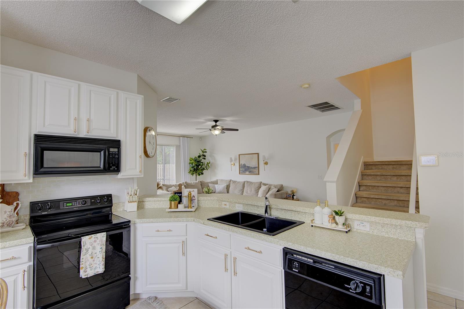 Image 15 of 56 For 963 Cherry Valley Way