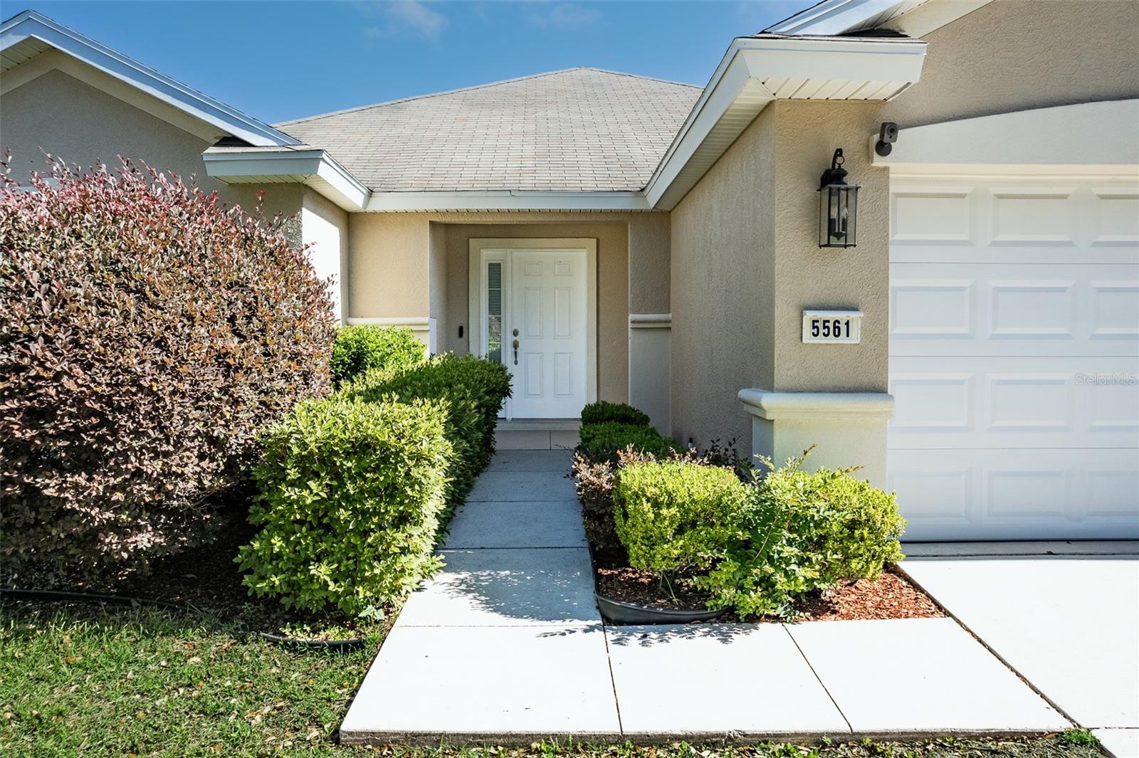 Image 2 of 47 For 5561 40 Street