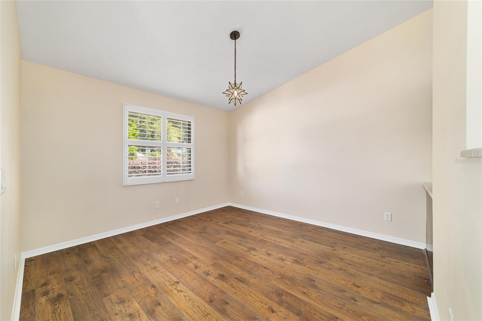 Image 10 of 46 For 3434 Country Club Drive