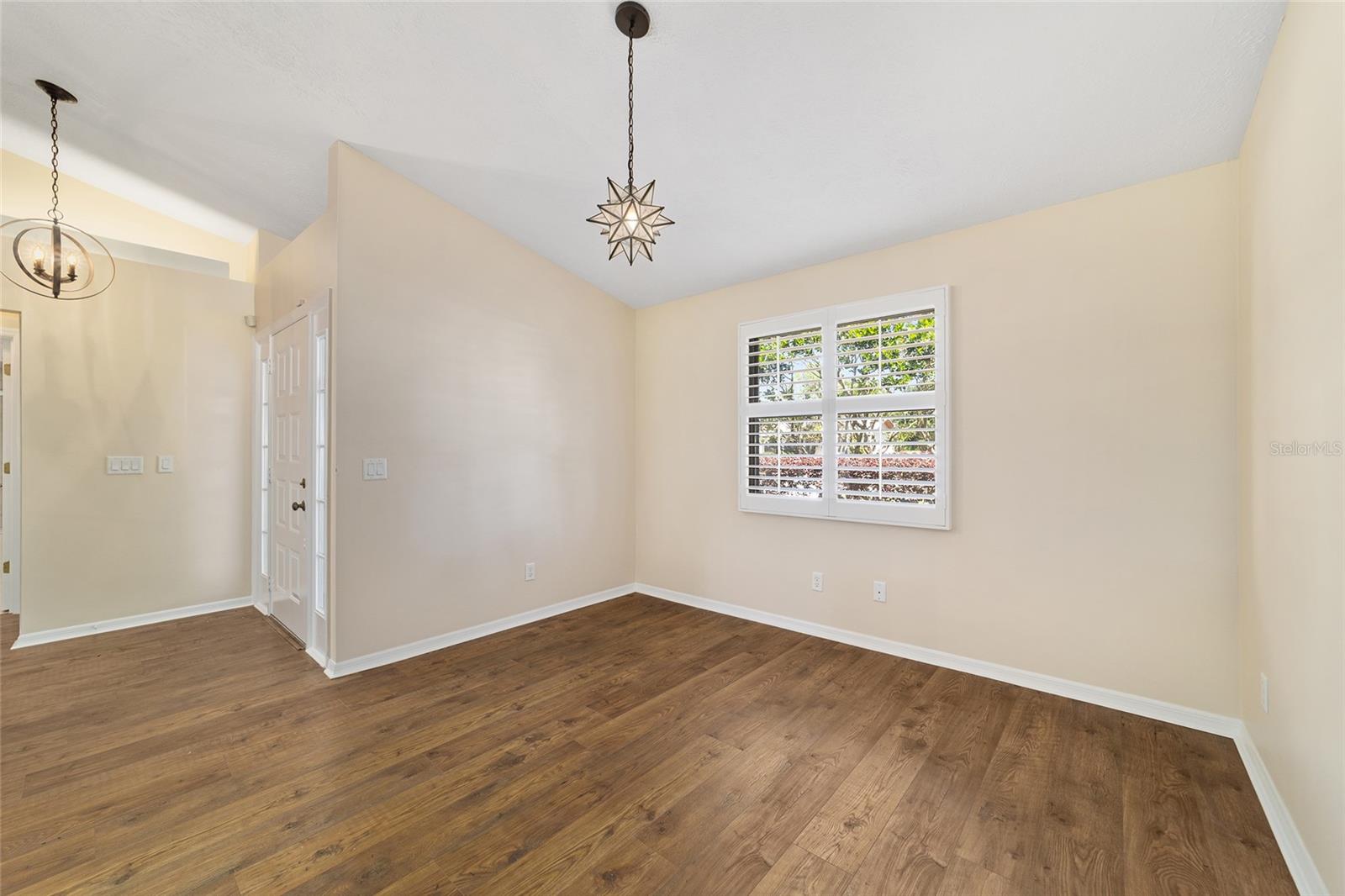Image 11 of 46 For 3434 Country Club Drive
