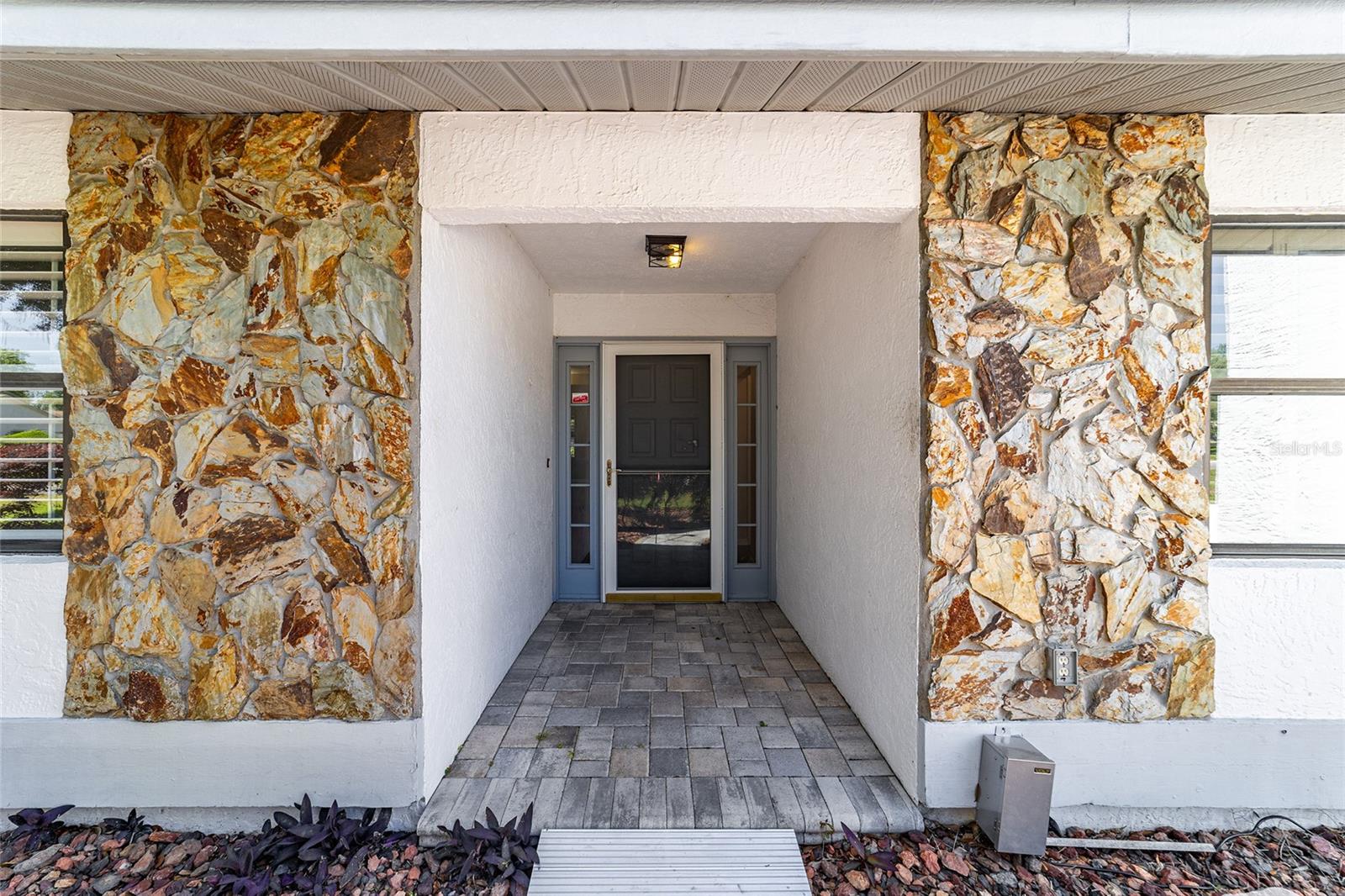 Image 4 of 46 For 3434 Country Club Drive