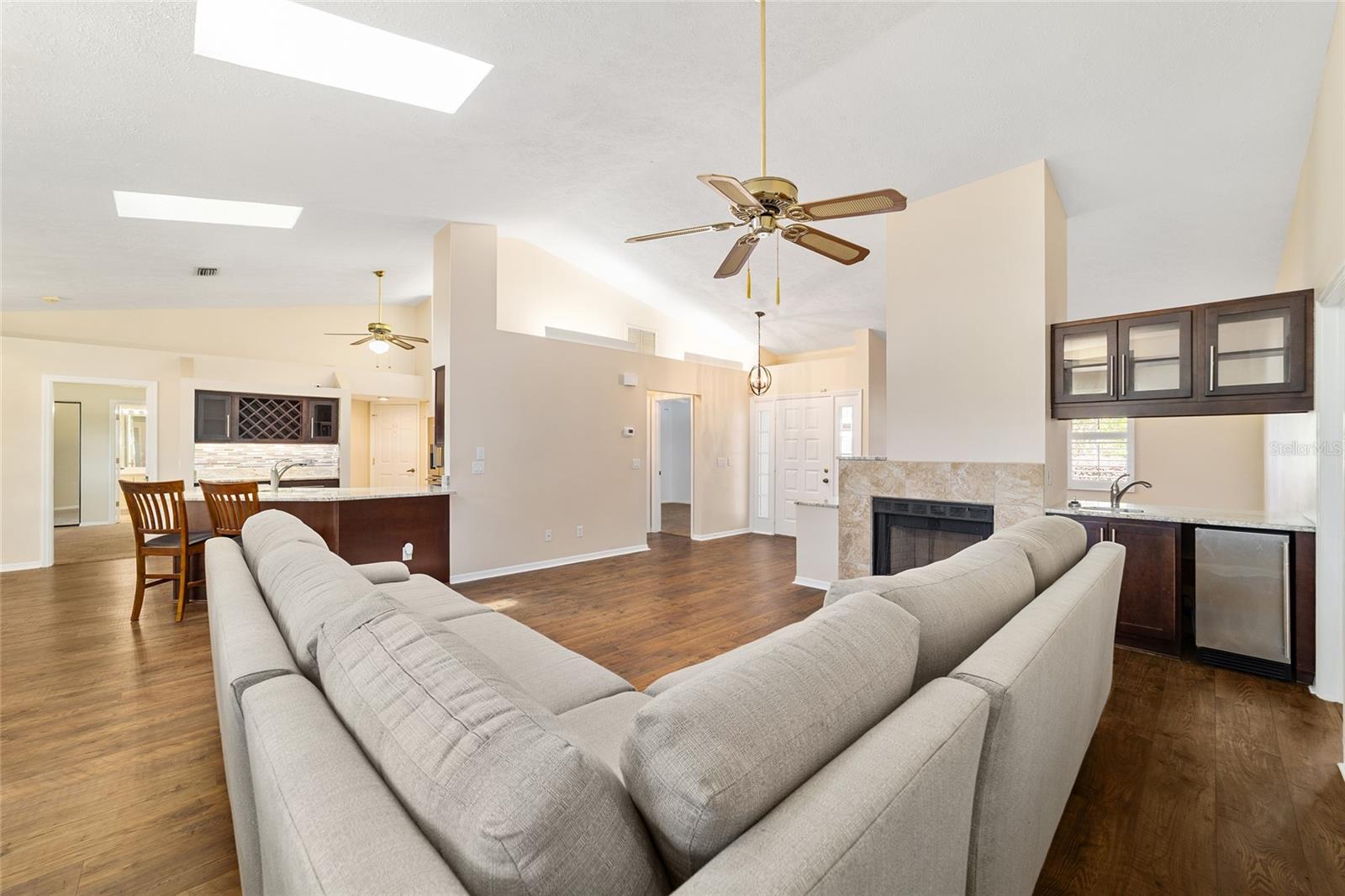 Image 8 of 46 For 3434 Country Club Drive