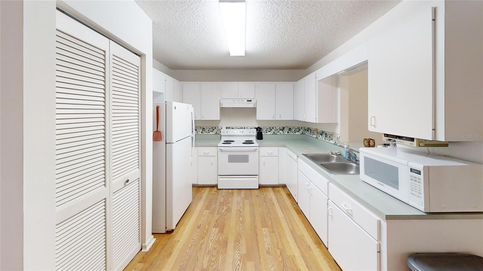 Image 16 of 25 For 9394 97th Lane B
