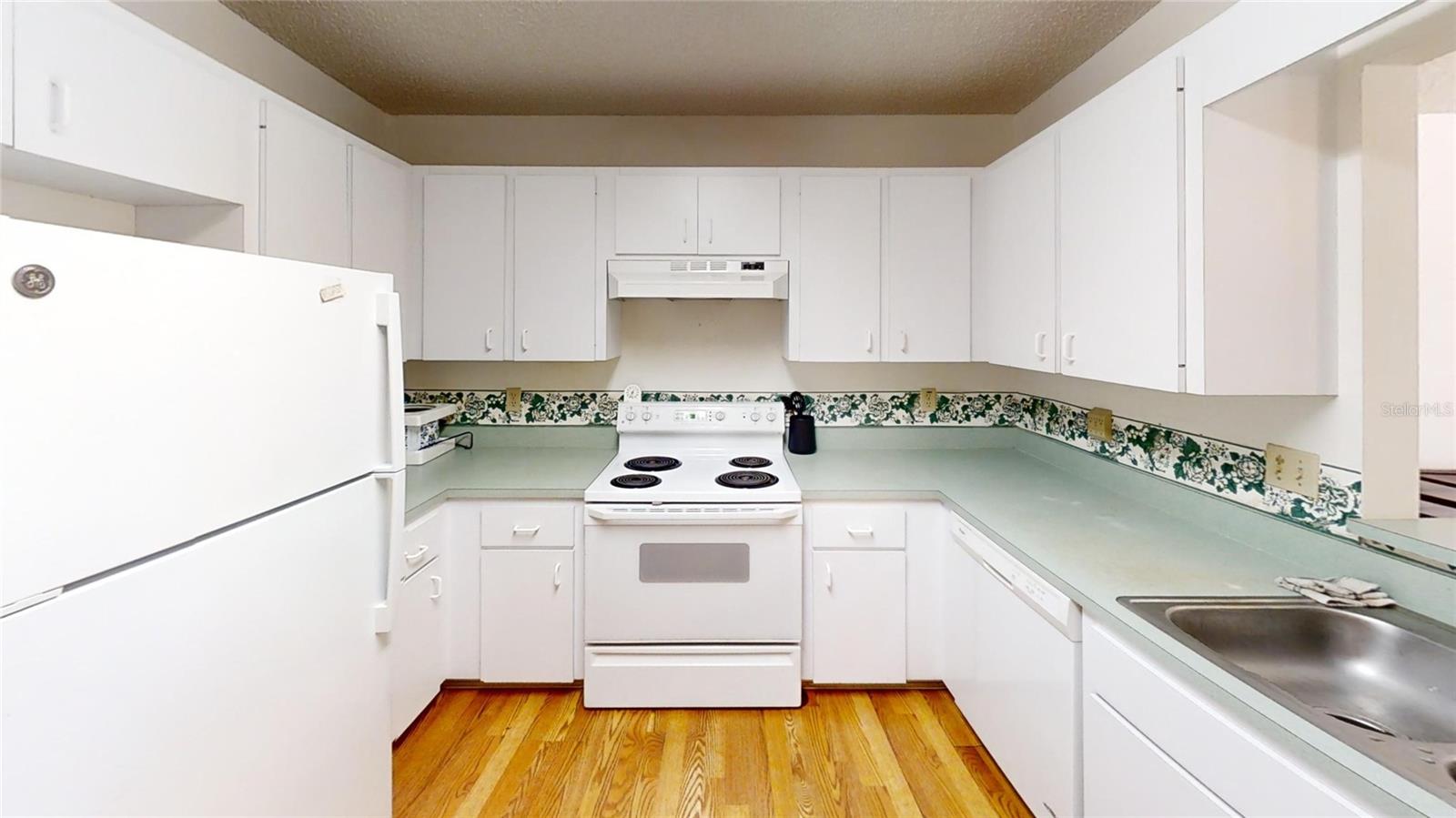 Image 17 of 25 For 9394 97th Lane B