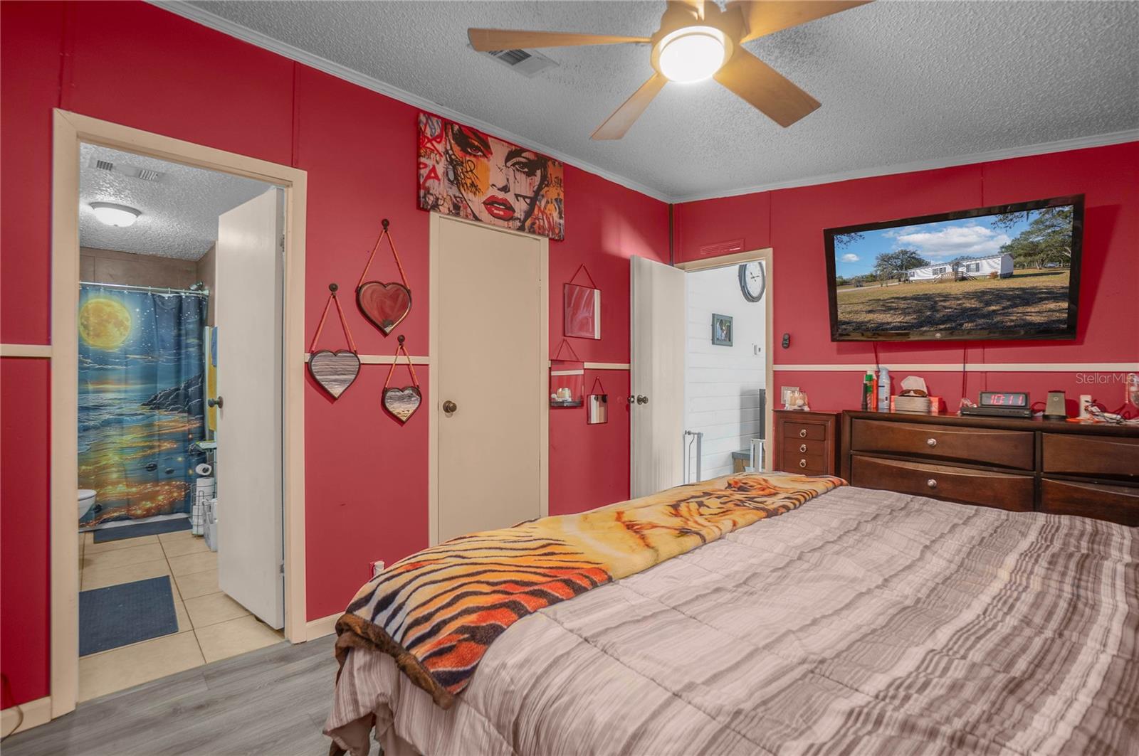 Image 16 of 43 For 10494 Spence Avenue