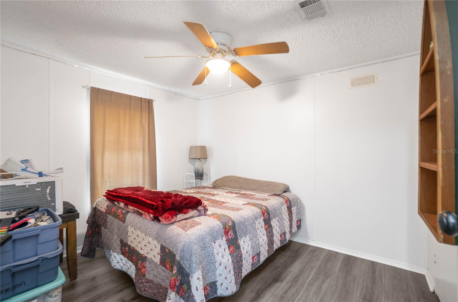 Image 18 of 43 For 10494 Spence Avenue