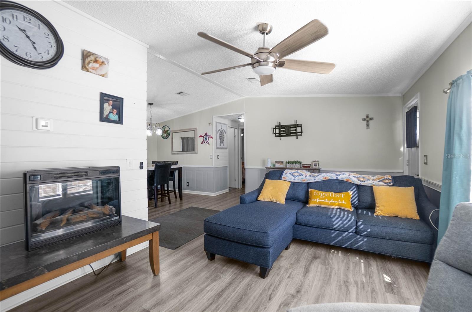 Image 7 of 43 For 10494 Spence Avenue