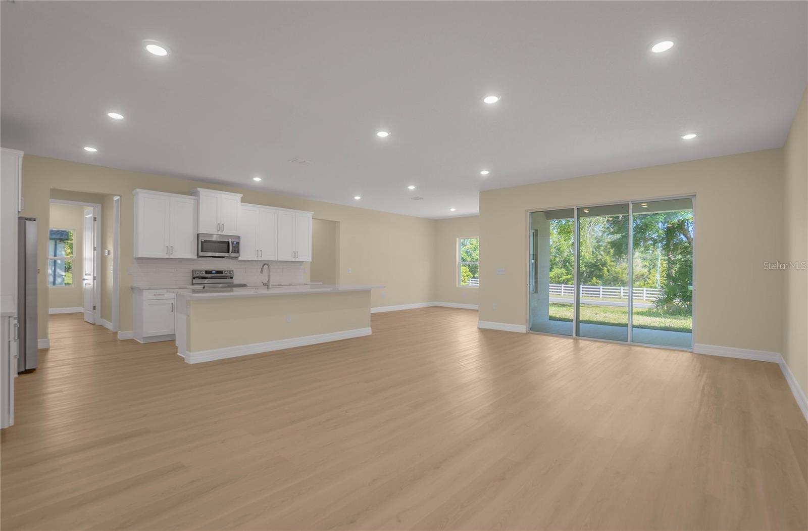 Image 15 of 62 For 9695 Baymeadows Drive