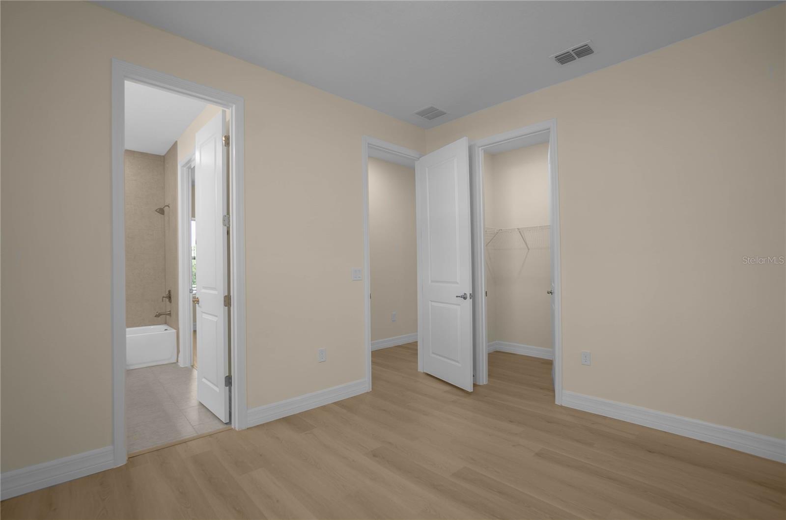 Image 39 of 62 For 9695 Baymeadows Drive
