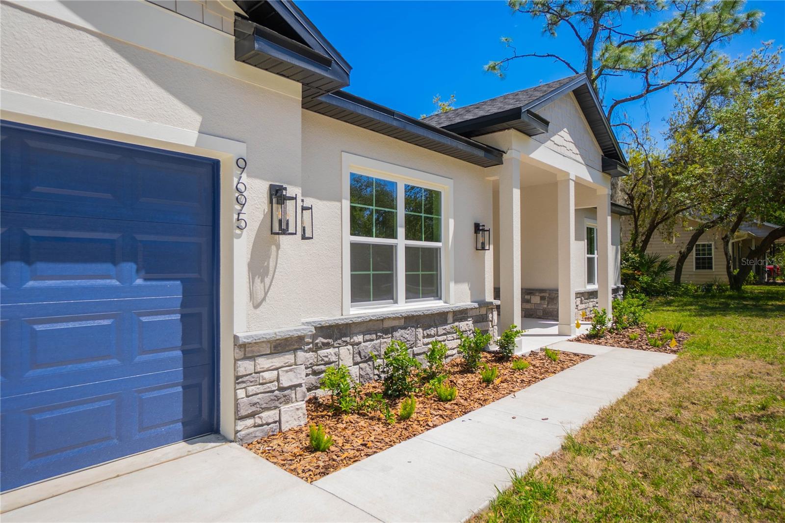 Image 4 of 62 For 9695 Baymeadows Drive