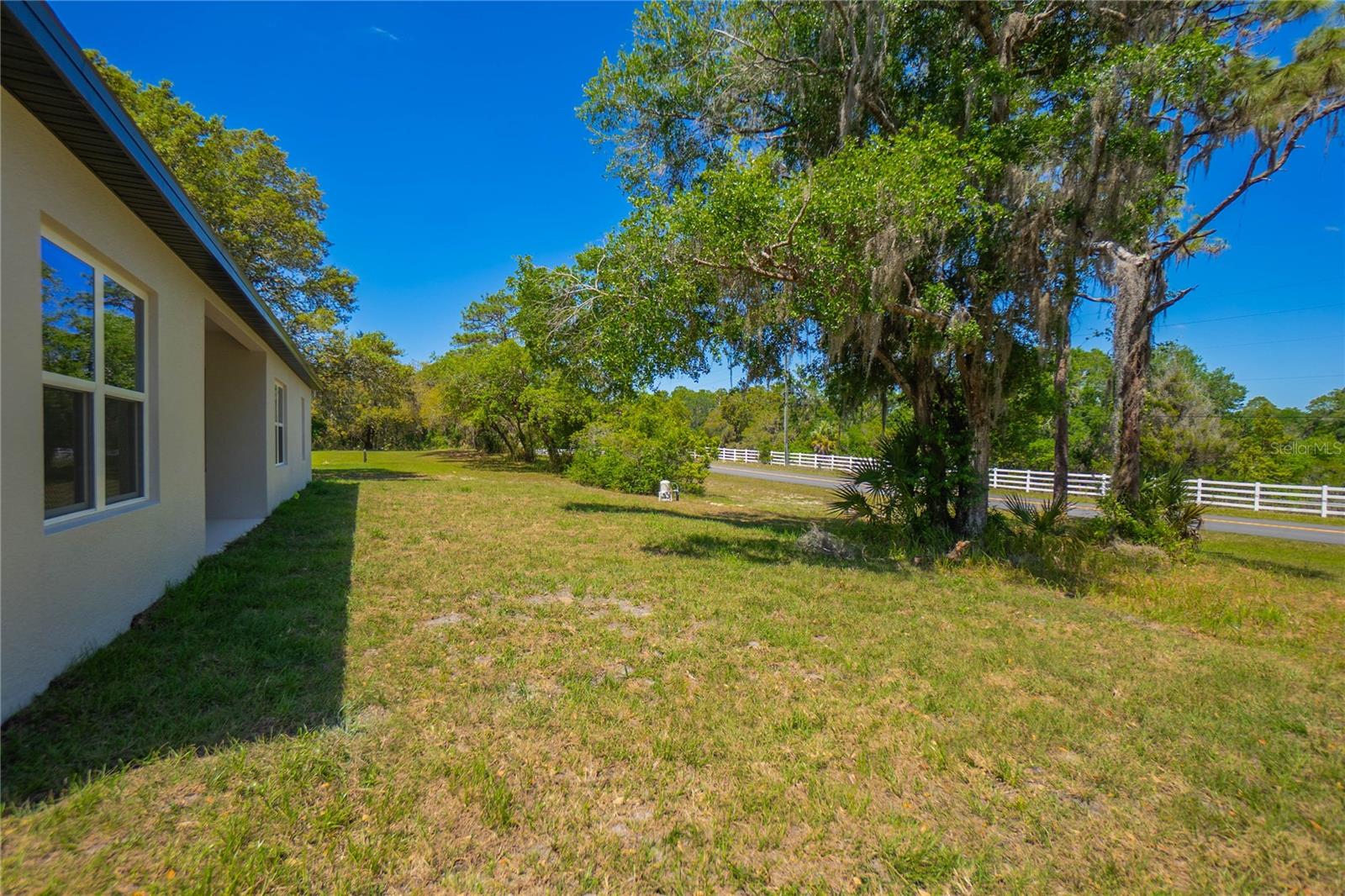 Image 46 of 62 For 9695 Baymeadows Drive