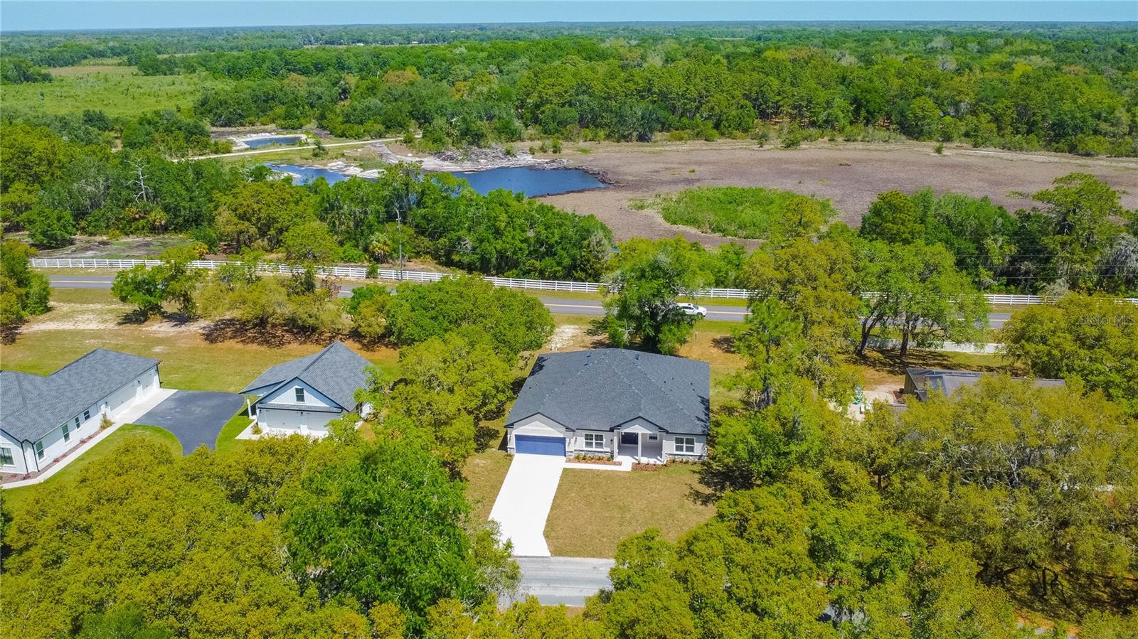 Image 52 of 62 For 9695 Baymeadows Drive