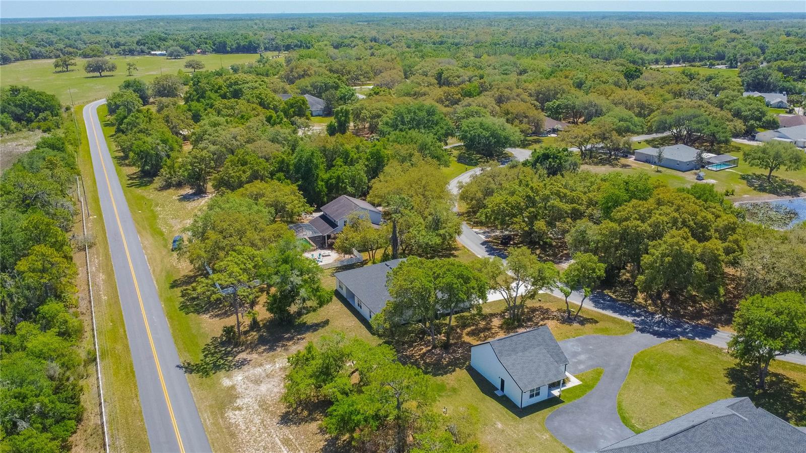 Image 55 of 62 For 9695 Baymeadows Drive