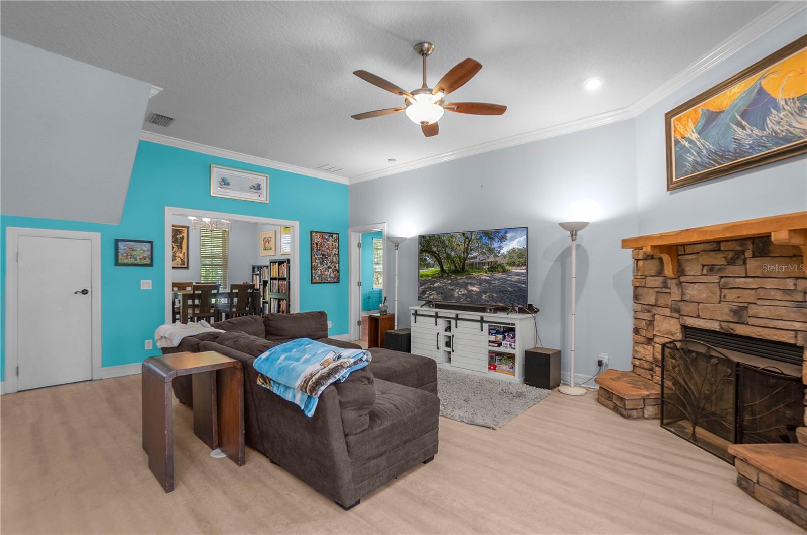 Image 21 of 60 For 9709 Baymeadows Drive