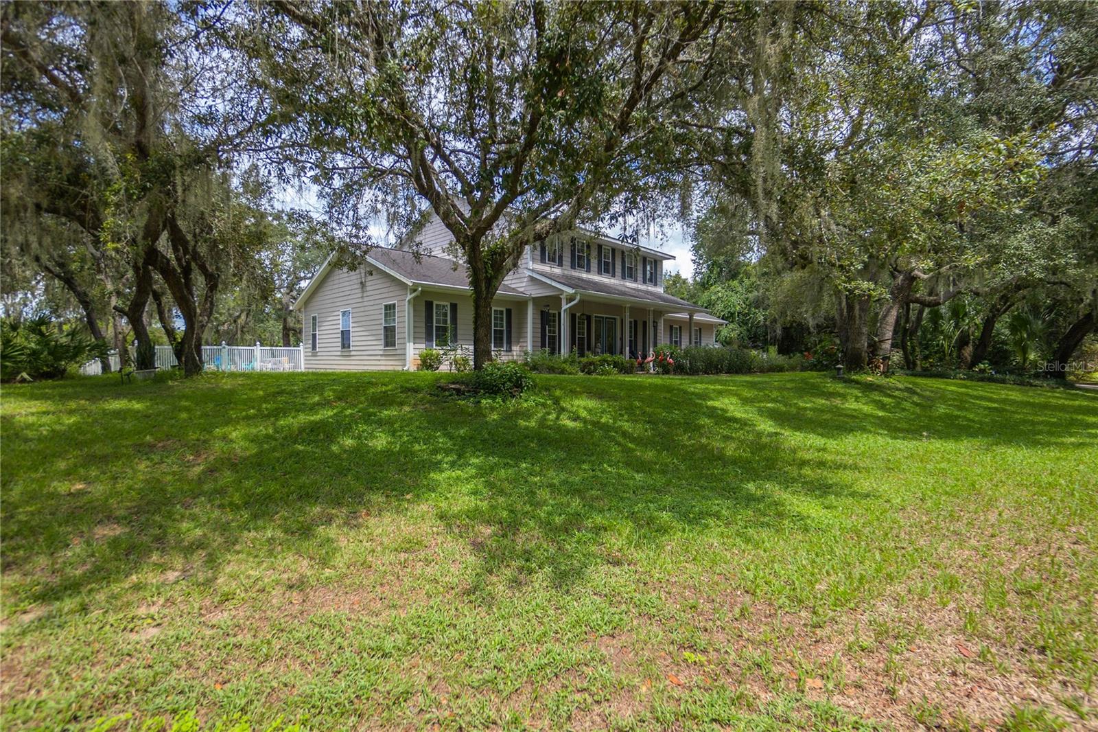 Image 5 of 60 For 9709 Baymeadows Drive