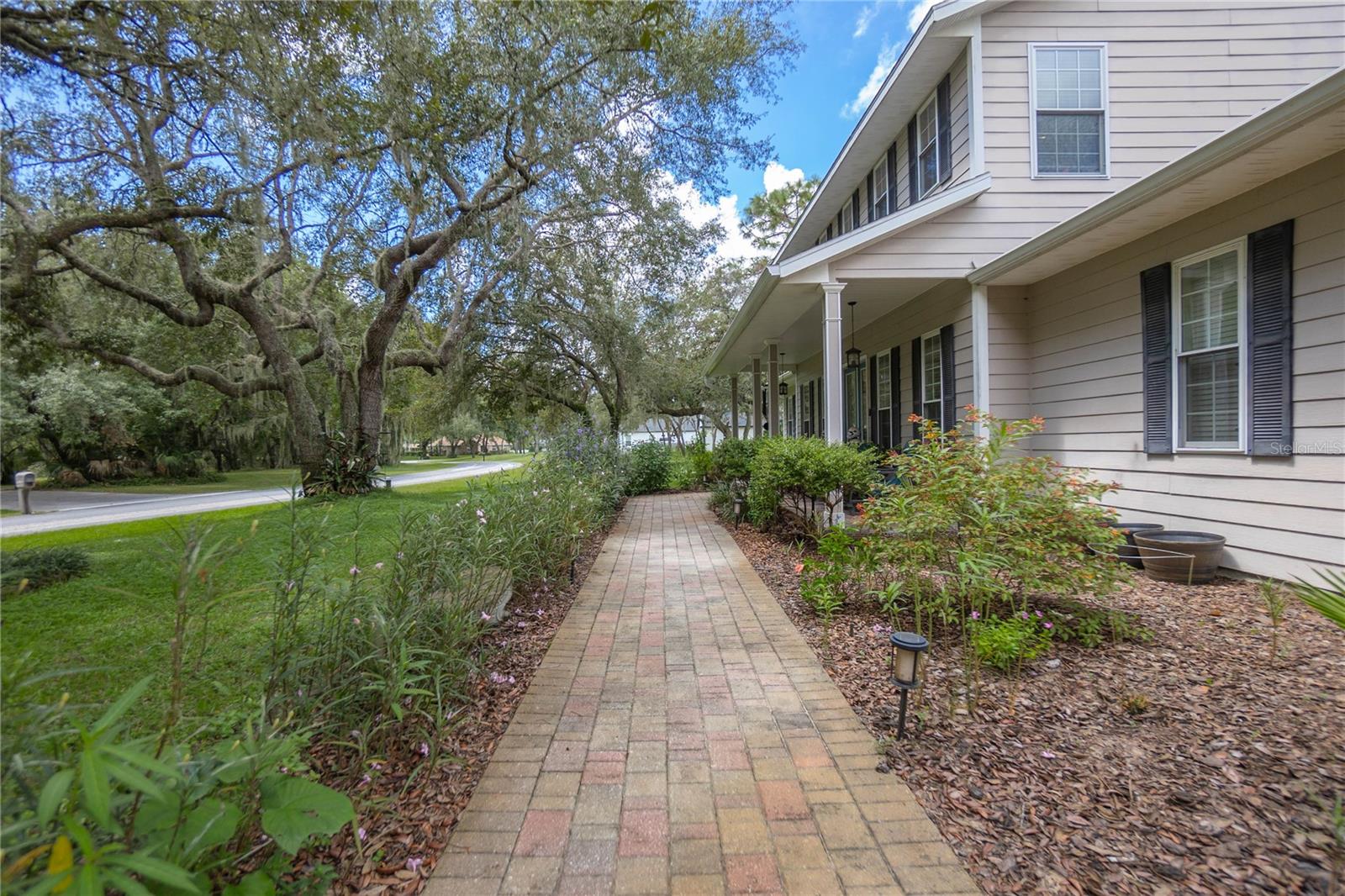Image 7 of 60 For 9709 Baymeadows Drive