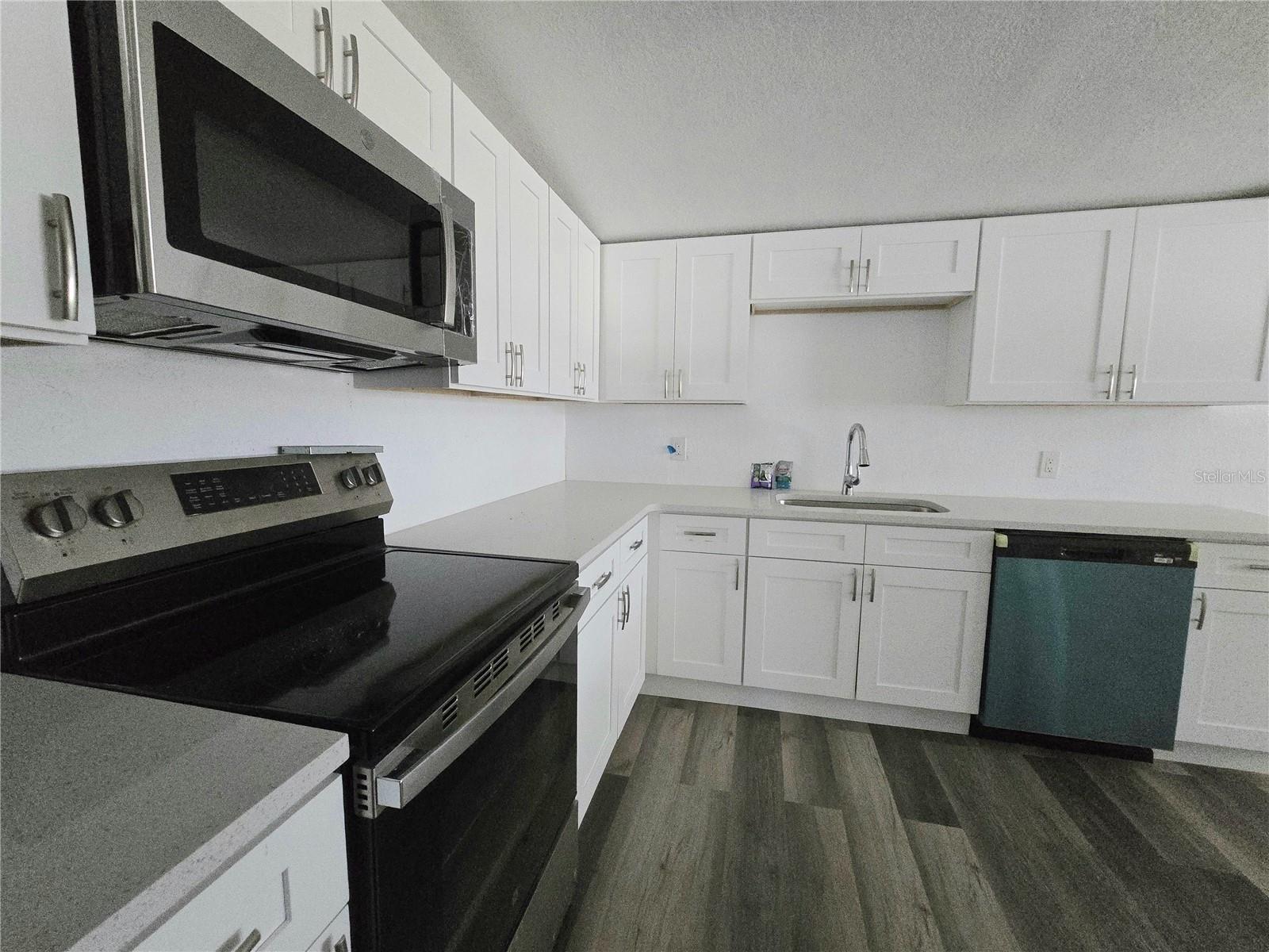 Image 16 of 26 For 10566 Rabbit Lane