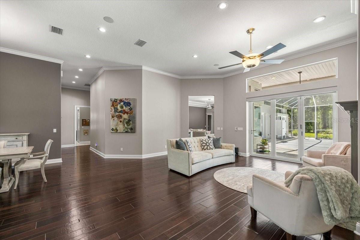 Image 4 of 48 For 6775 12th Circle