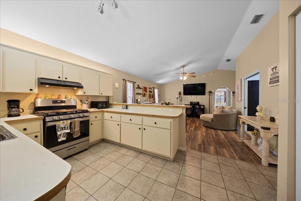Image 10 of 25 For 3929 22nd Street