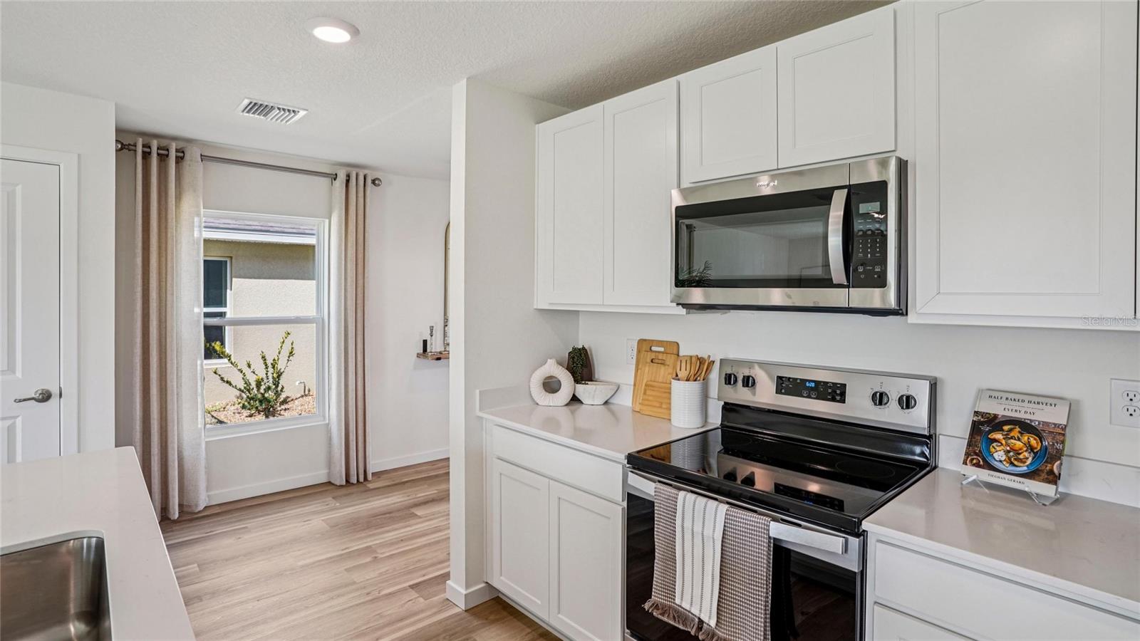 Image 6 of 38 For 3070 20th Terrace