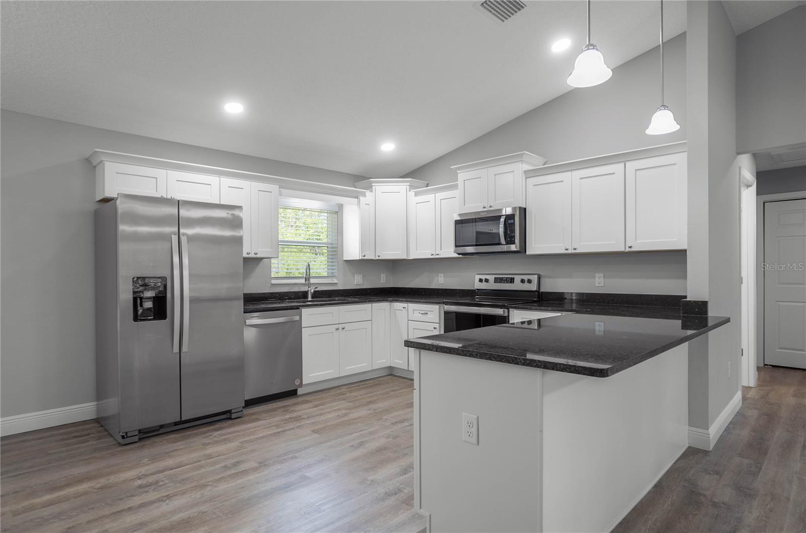 Image 10 of 66 For 5932 Flagstaff Avenue