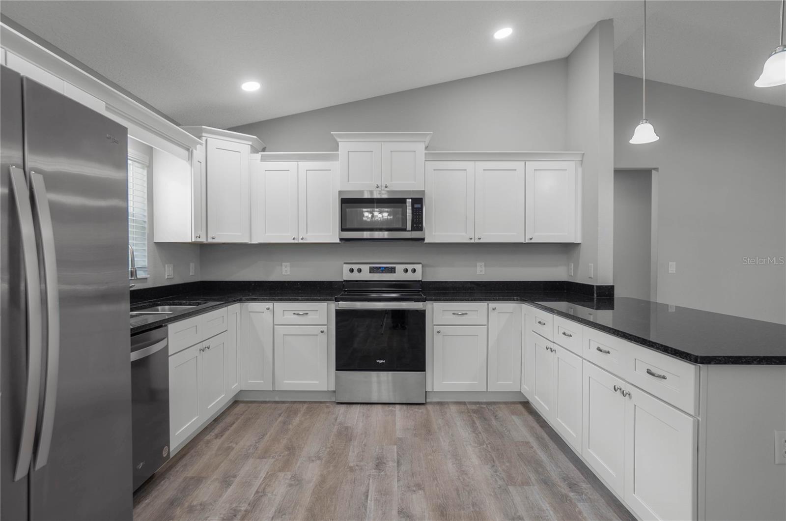 Image 11 of 66 For 5932 Flagstaff Avenue
