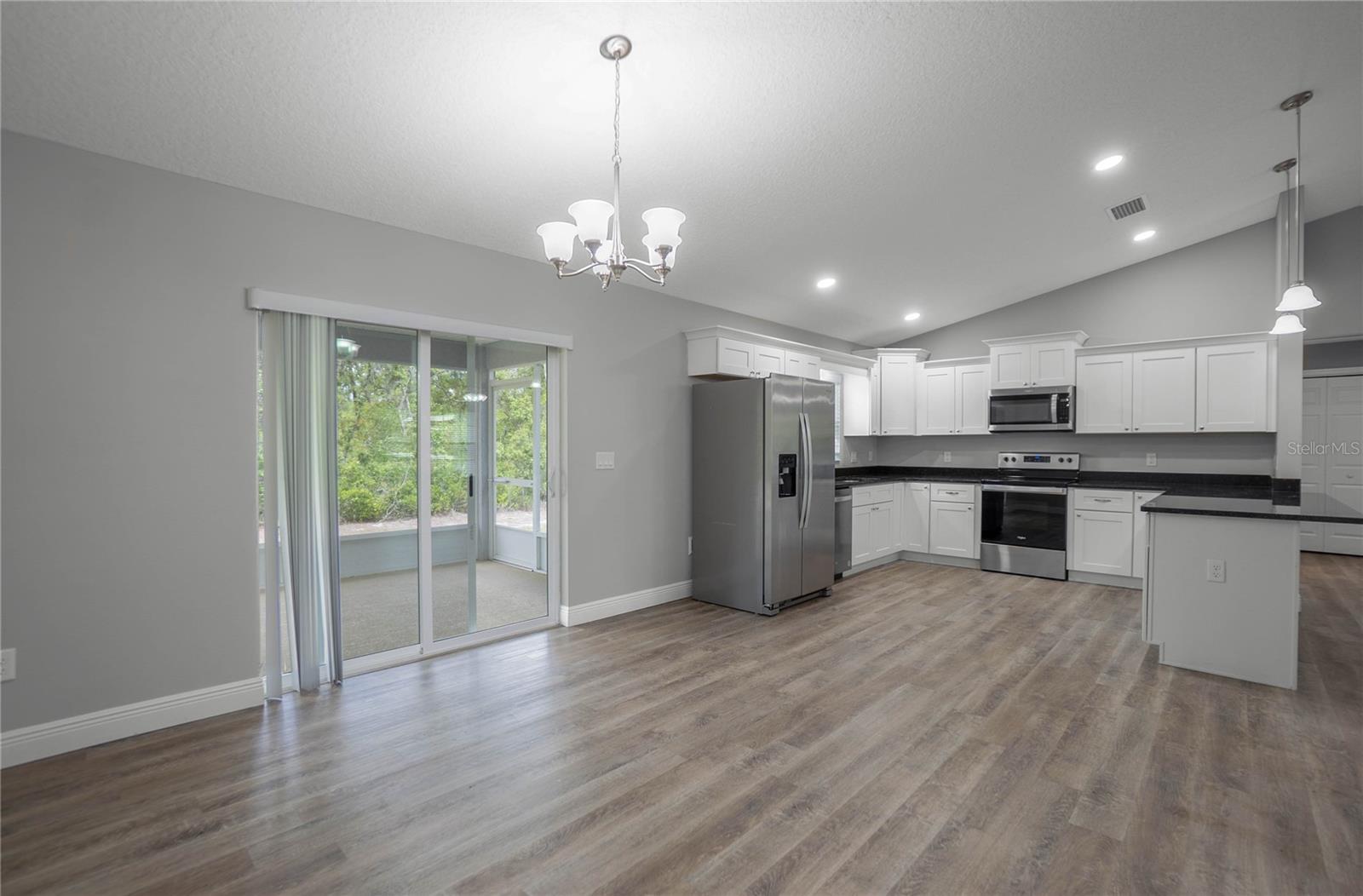 Image 14 of 66 For 5932 Flagstaff Avenue