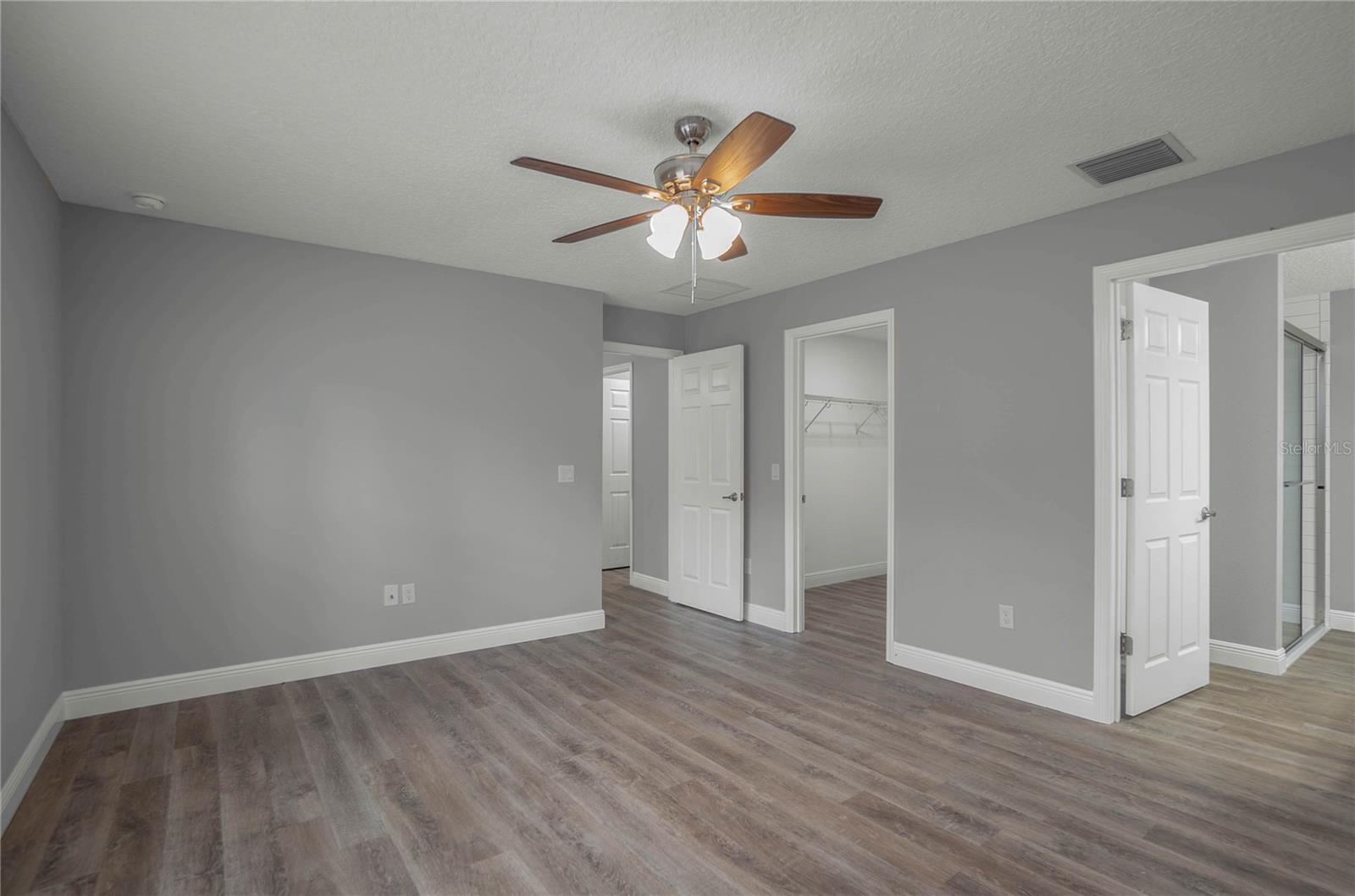 Image 16 of 66 For 5932 Flagstaff Avenue