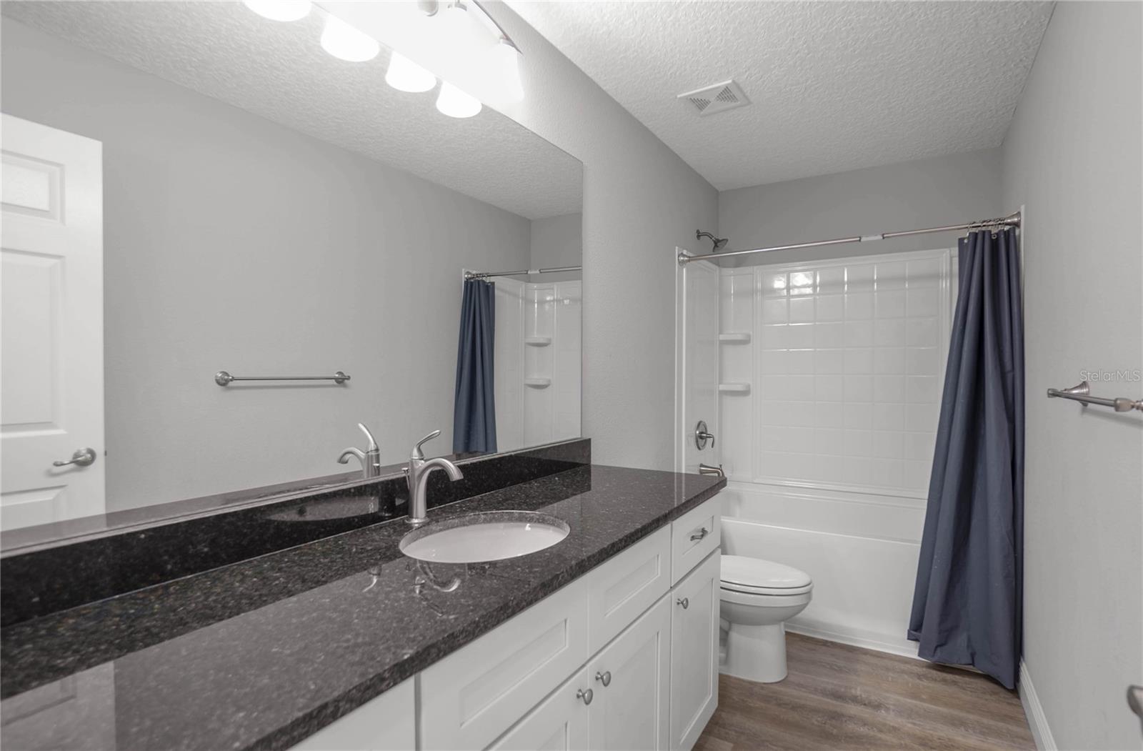 Image 22 of 66 For 5932 Flagstaff Avenue