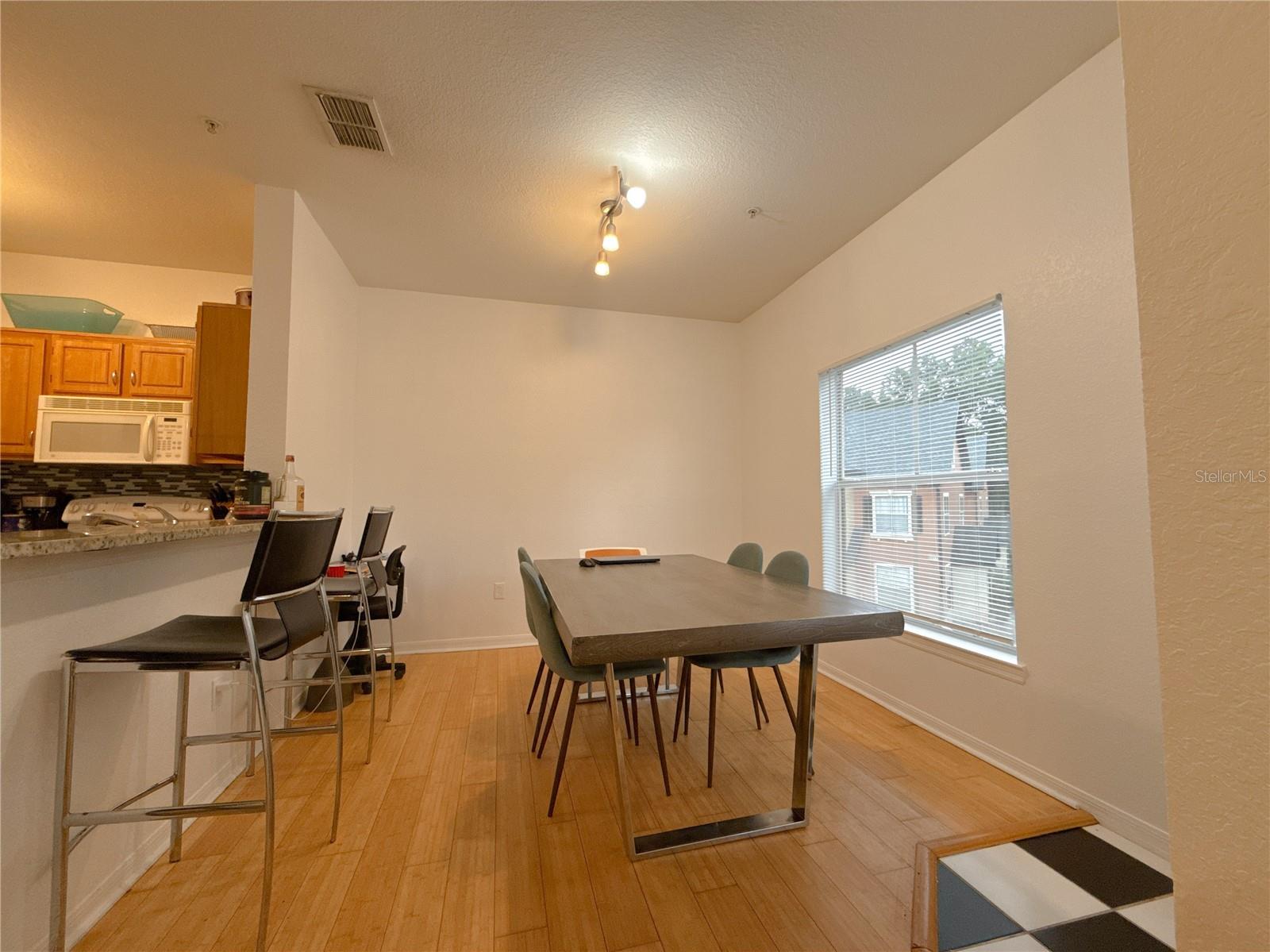 Image 15 of 24 For 6013 Westgate Drive 2421