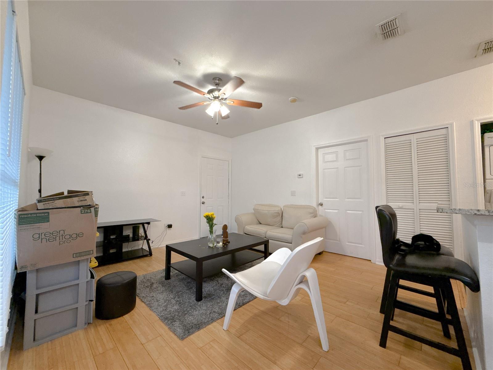 Image 16 of 24 For 6013 Westgate Drive 2421