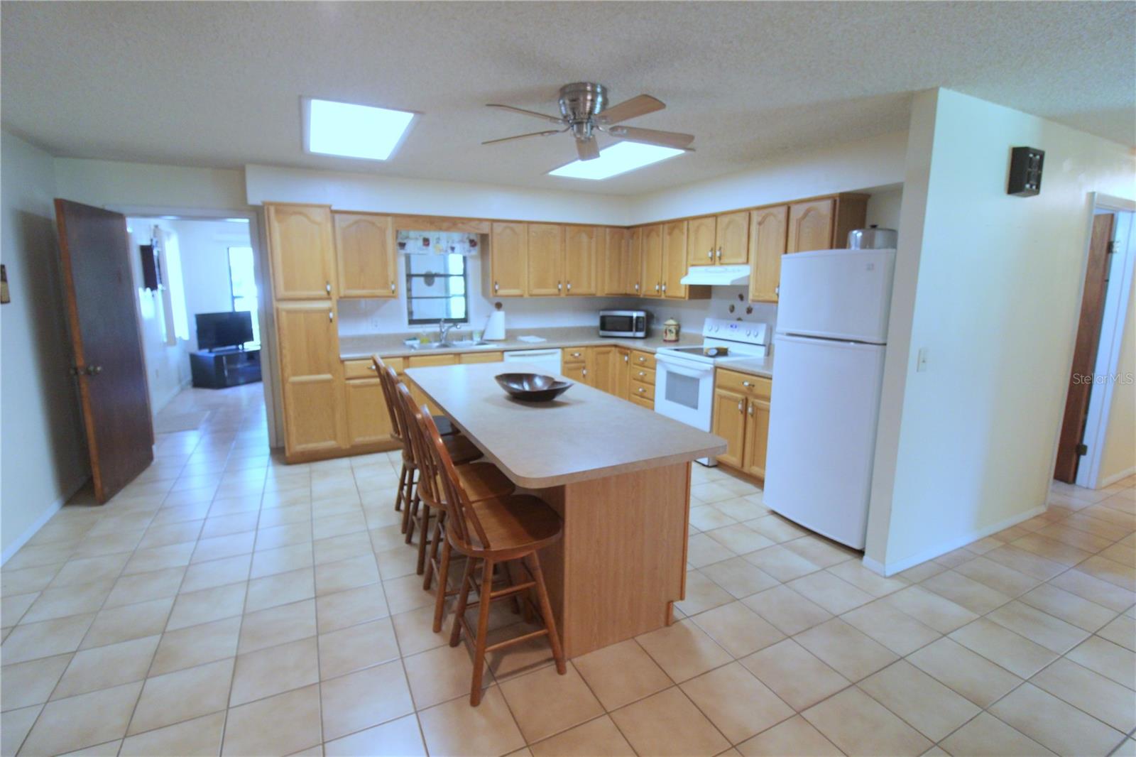 Image 13 of 44 For 8440 73rd Avenue
