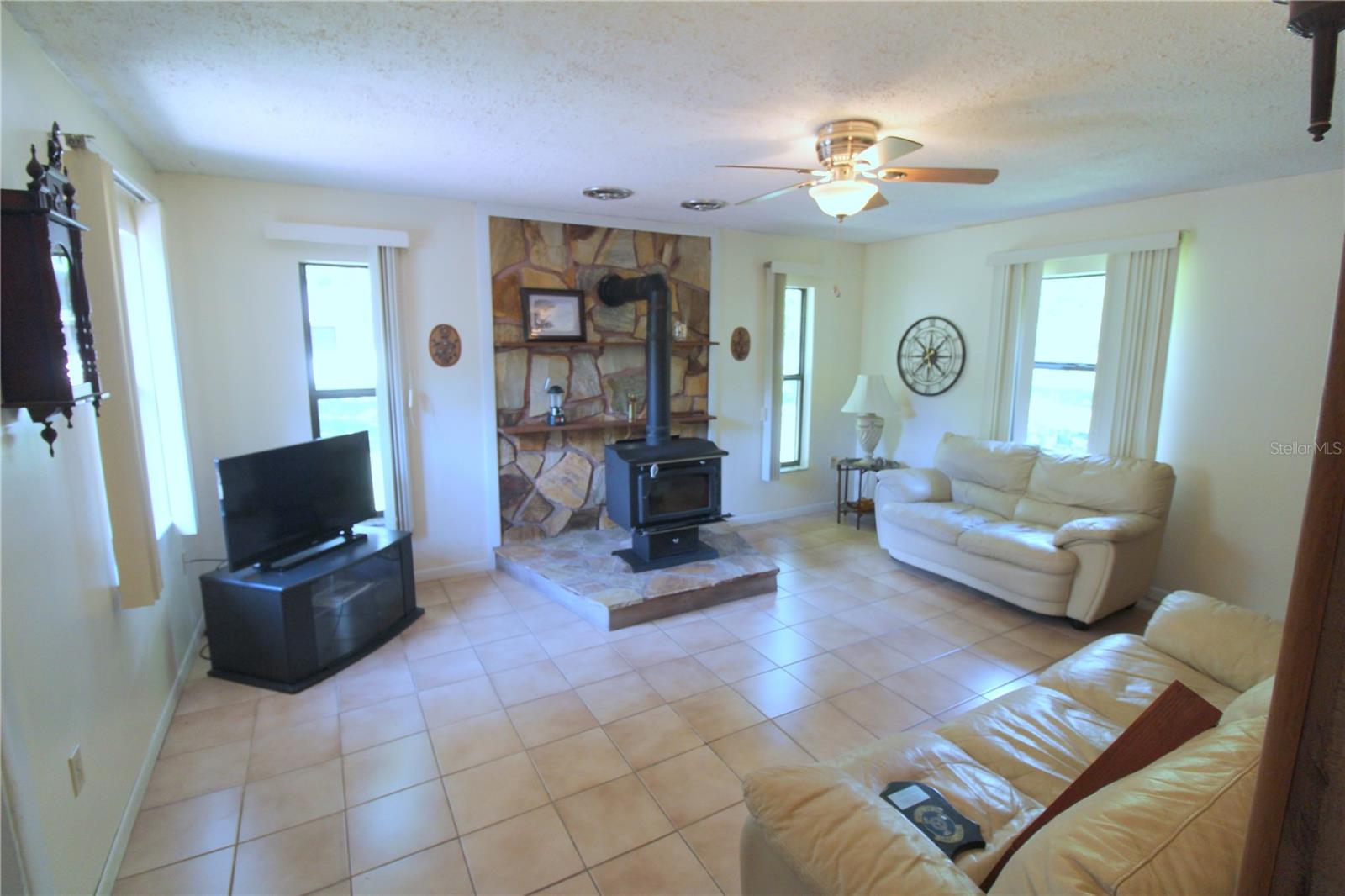Image 18 of 44 For 8440 73rd Avenue