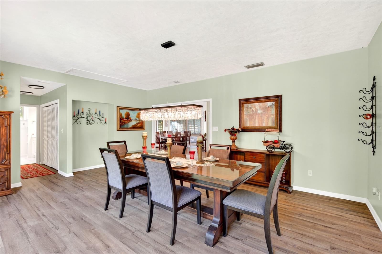 Image 12 of 42 For 17704 59th Street