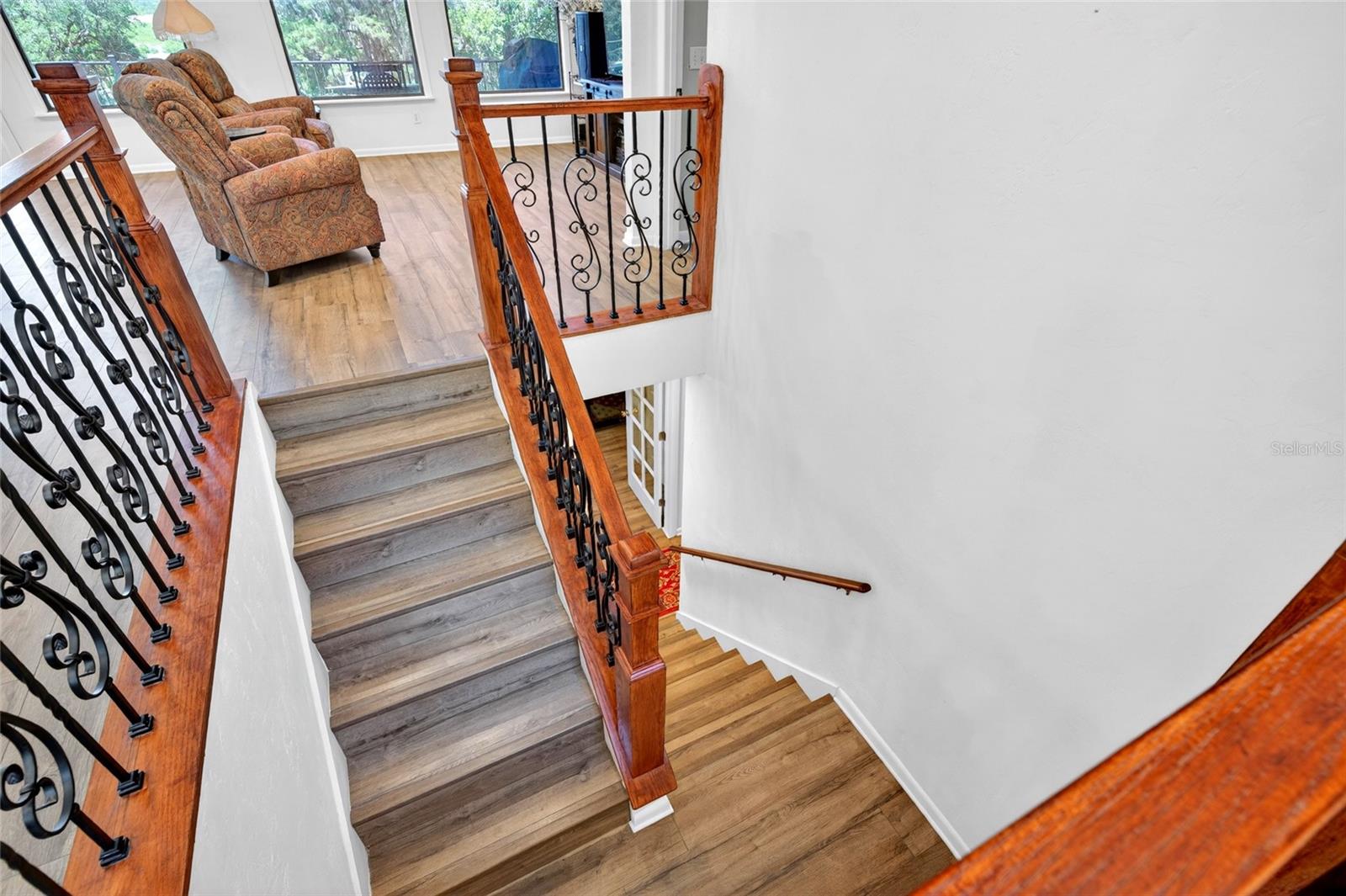 Image 26 of 42 For 17704 59th Street