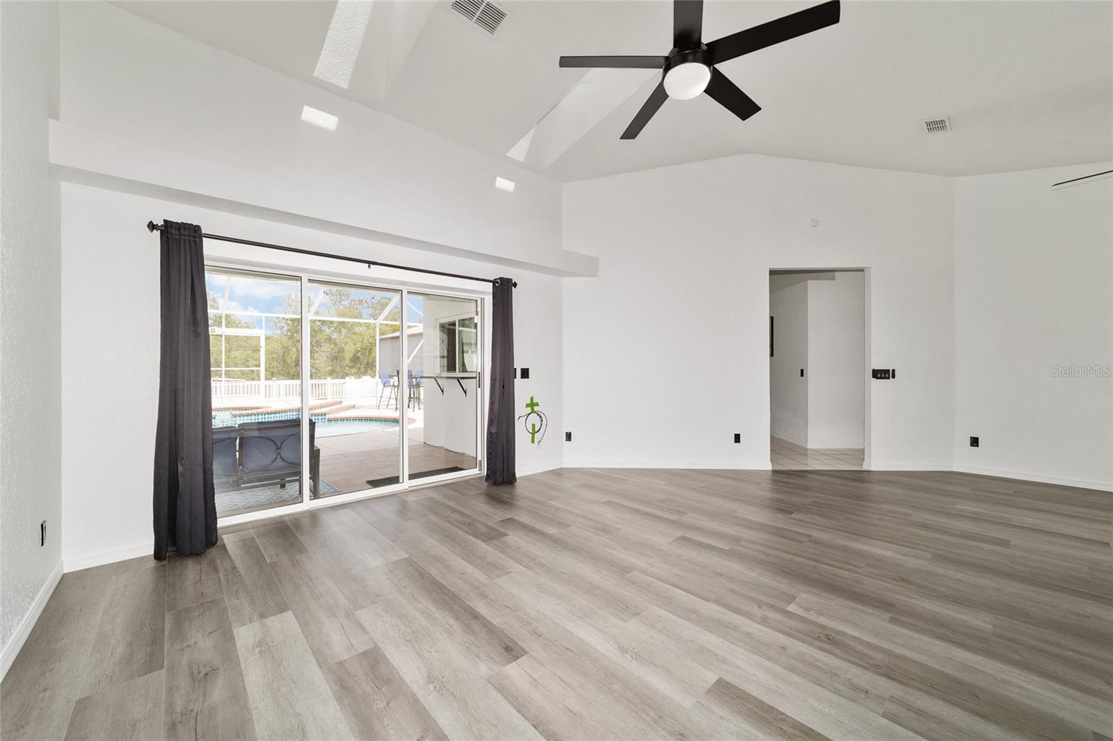 Image 13 of 87 For 7399 140th Avenue