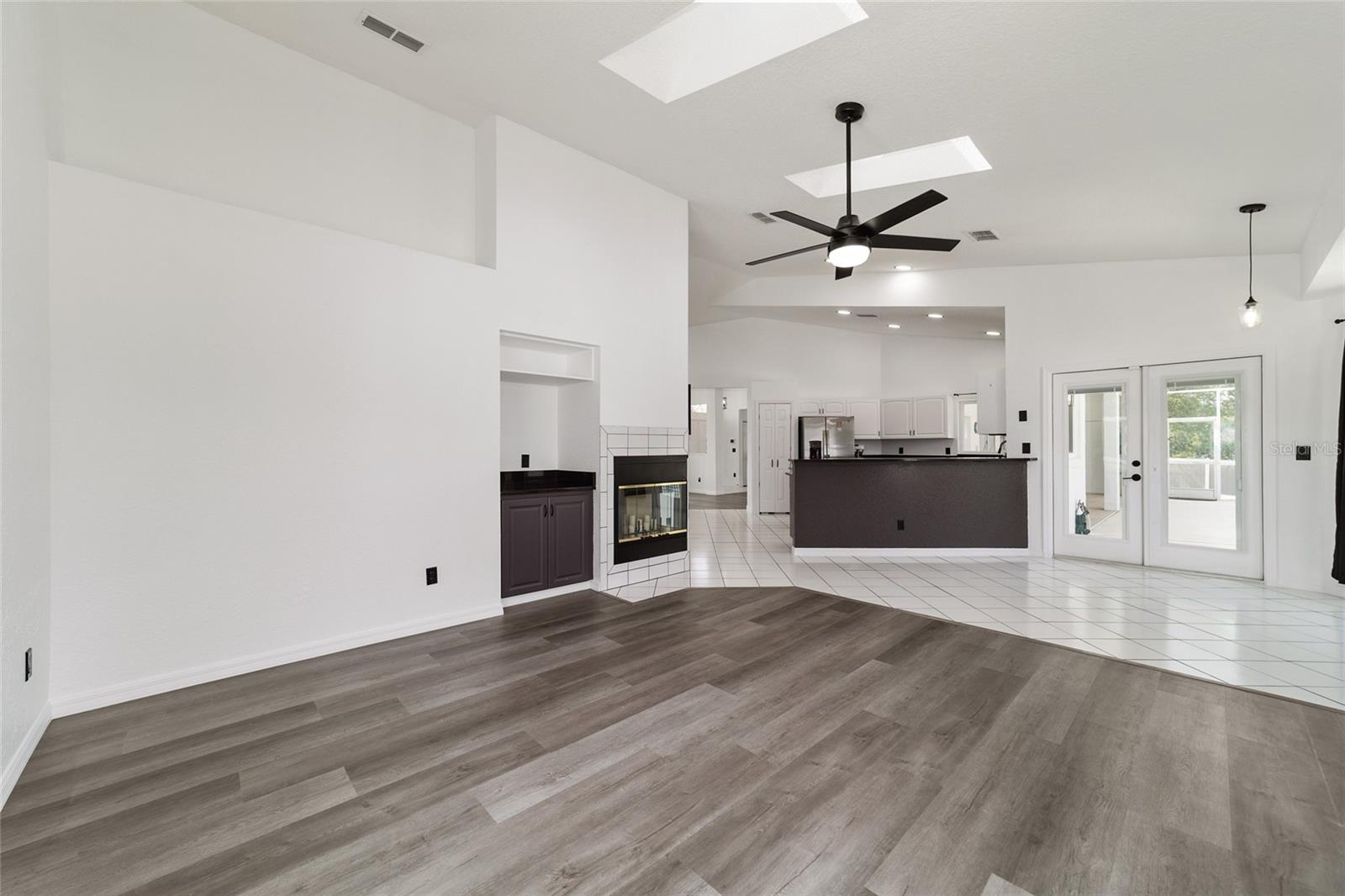 Image 32 of 87 For 7399 140th Avenue